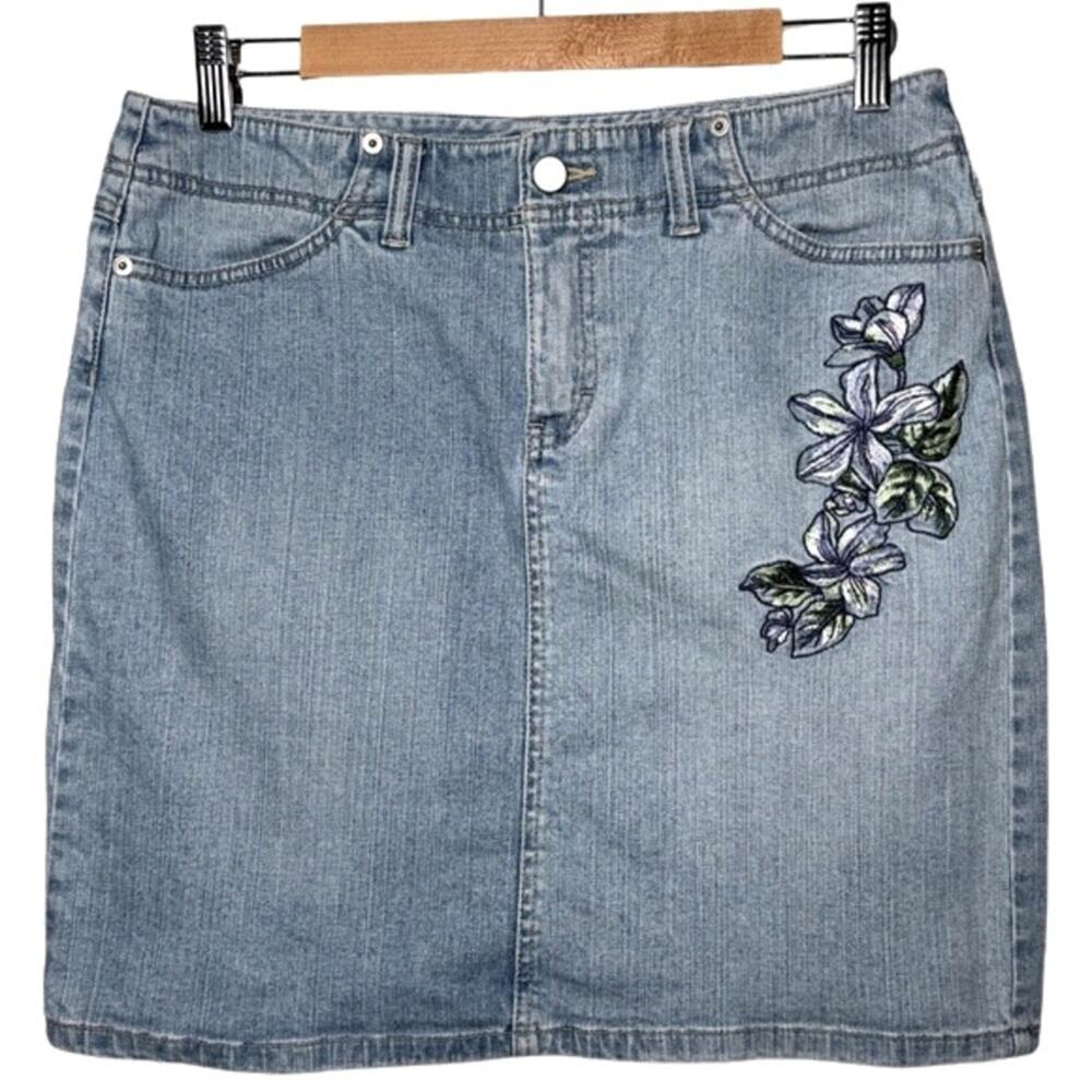Loft Denim mini skirt Women's Size 4 Blue Medium Wash Flower Embroidery y2k